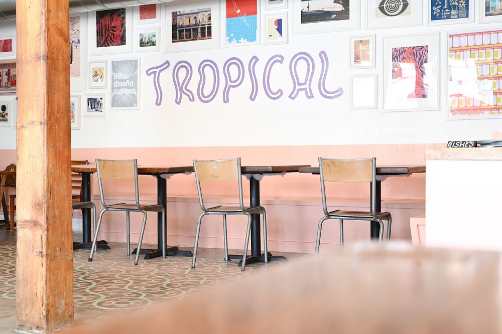 Café Tropical